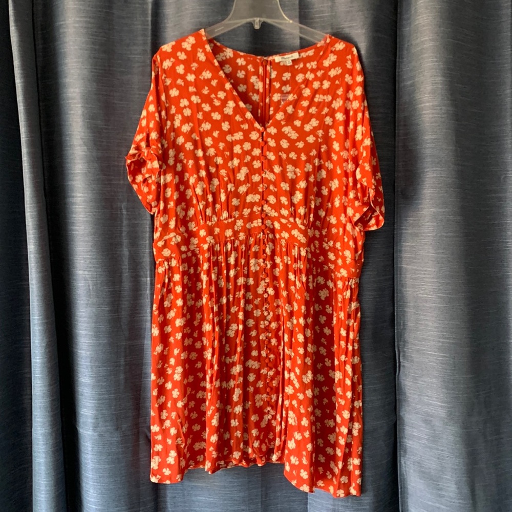 Madewell button-front tie-sleeve retro dress in happy hibiscus